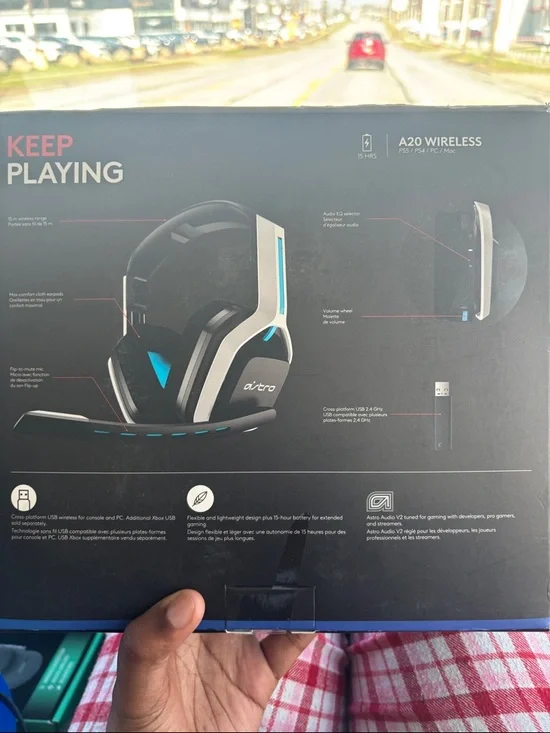 Astro A20 Wireless Over-Ear Gaming Headset — White/Black - Picture 2 of 2